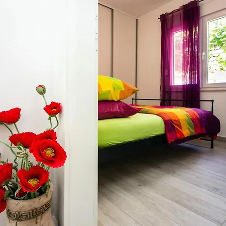 Modern In - 70 M² - Parking Included Apartment