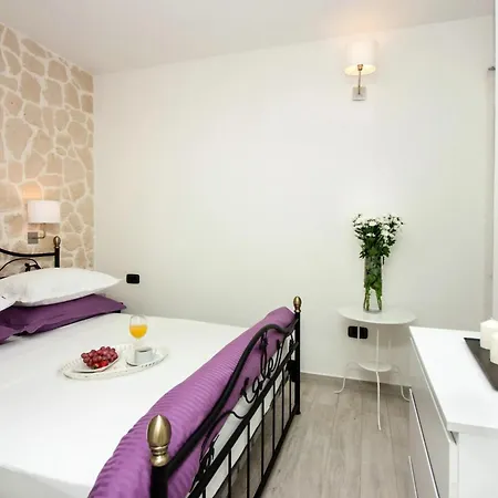 Modern In - 70 M² - Parking Included Διαμέρισμα