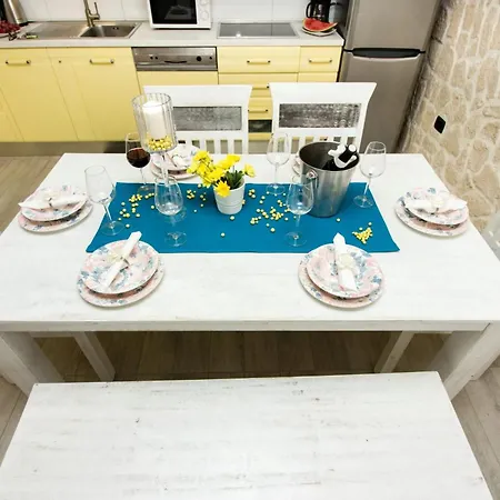 Διαμέρισμα Modern In - 70 M² - Parking Included *