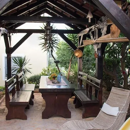 Modern In - 70 M² - Parking Included *