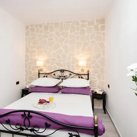 Apartman Modern In - 70 M² - Parking Included Trogir