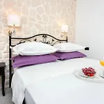 Апартаменты Modern In - 70 M² - Parking Included Трогир