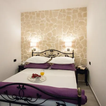 Modern In - 70 M² - Parking Included Apartmán