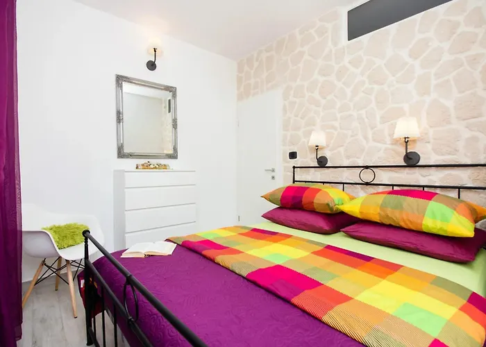 Modern In - 70 M² - Parking Included Apartmán *